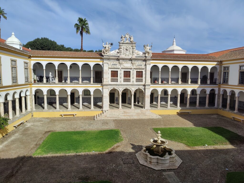 Beyond the Walls: Évora Walking Tour