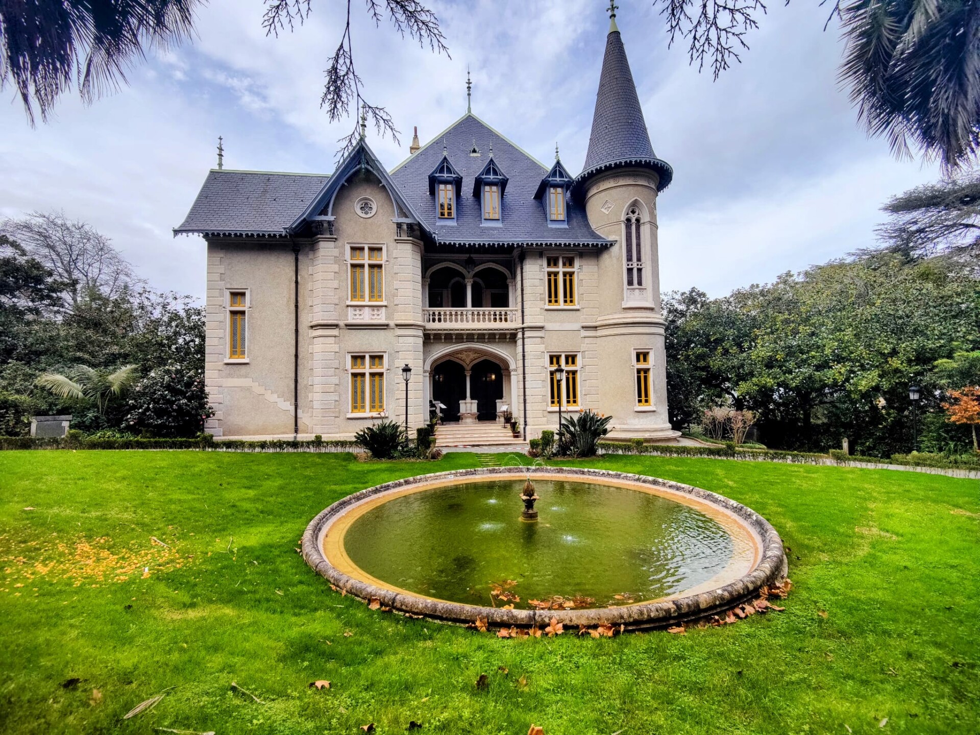 Mystical Palaces: Sintra's Walking Tour