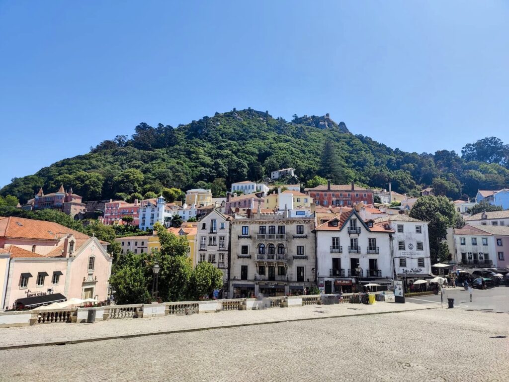 Mystical Palaces: Sintra's Walking Tour